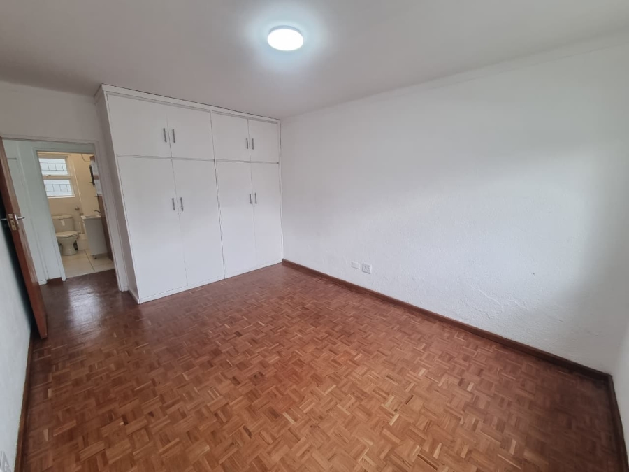 1 Bedroom Property for Sale in Sea Point Western Cape